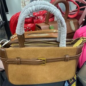 Tan suede Handbag with crossbody